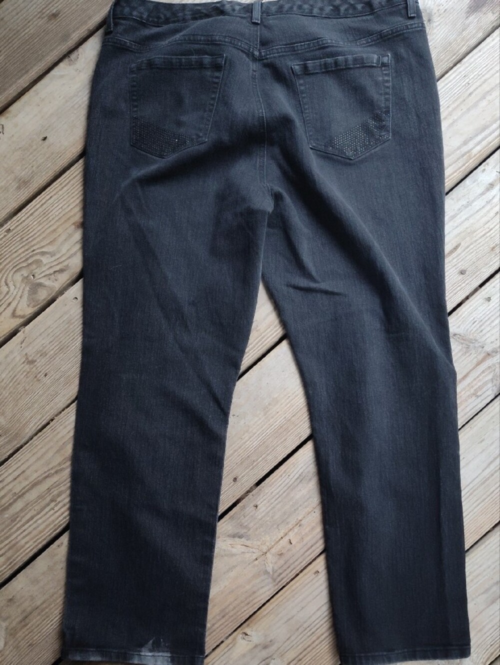 Jones New York Straight Leg Jeans With Bleached AREA ON BACK OF HEM 20W - Picture 7 of 10